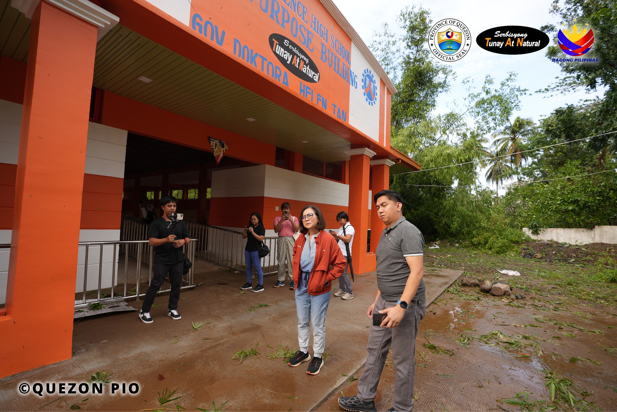 Maagap na nagtungo si Governor Doktora Helen Tan sa Quezon Provincial Operation Center (QPOC) | May 27, 2024