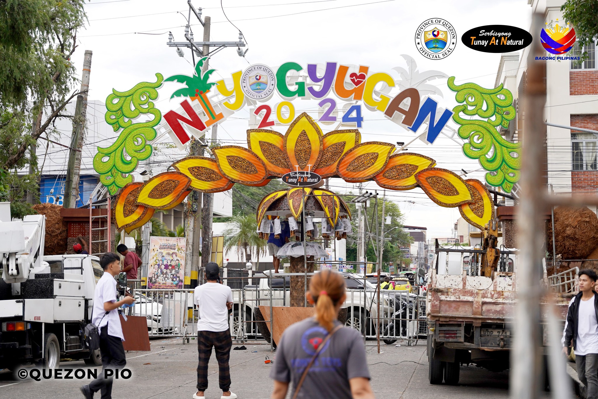 Itinatayong mga Agri-Tourism Booth para sa Niyogyugan Festival