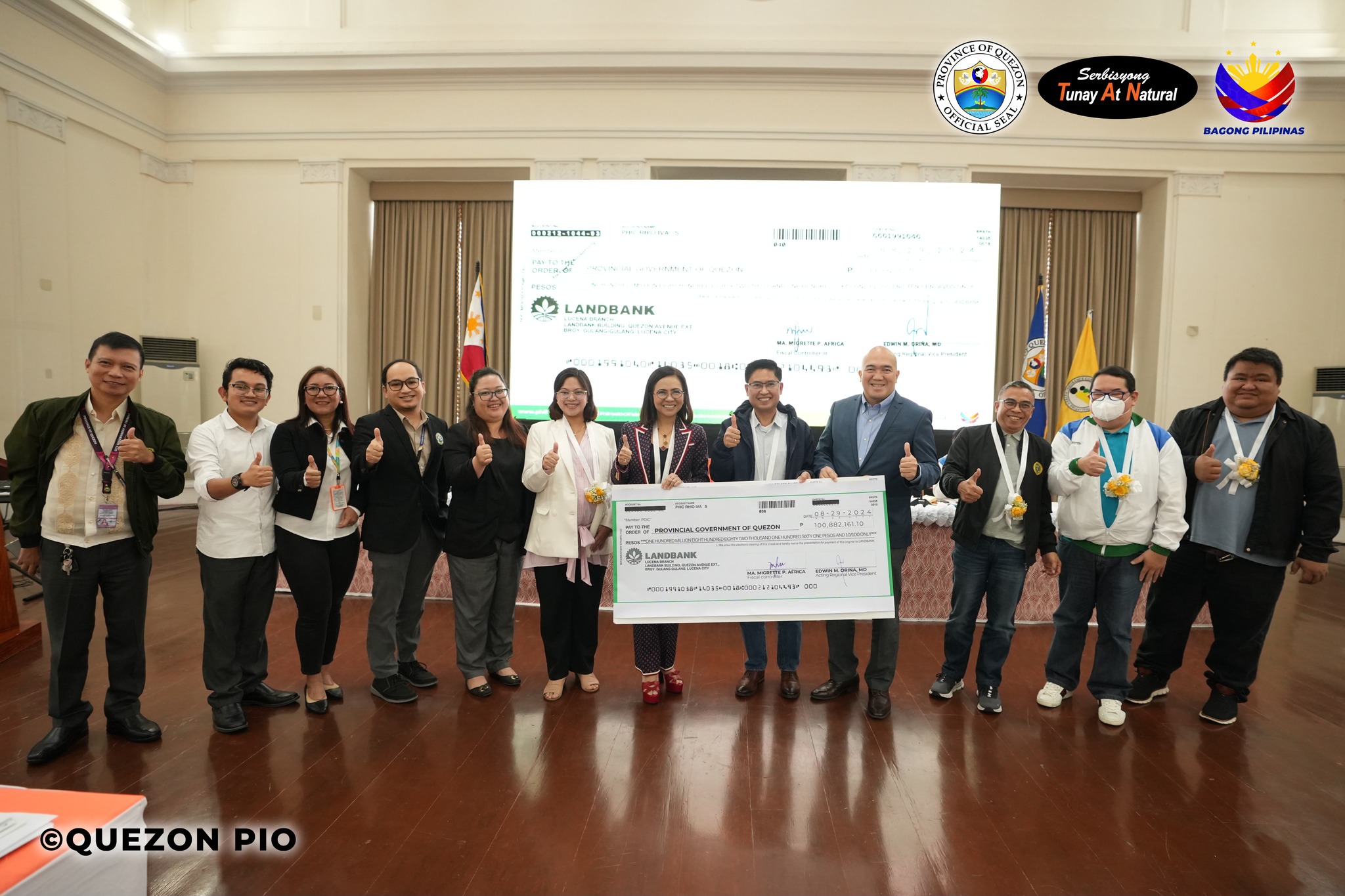 Pormal na Pagbigay ng PhilHealth ang Capitation Fund na mahigit 100 milyong piso sa Lalawigan ng Quezon | September 02, 2024