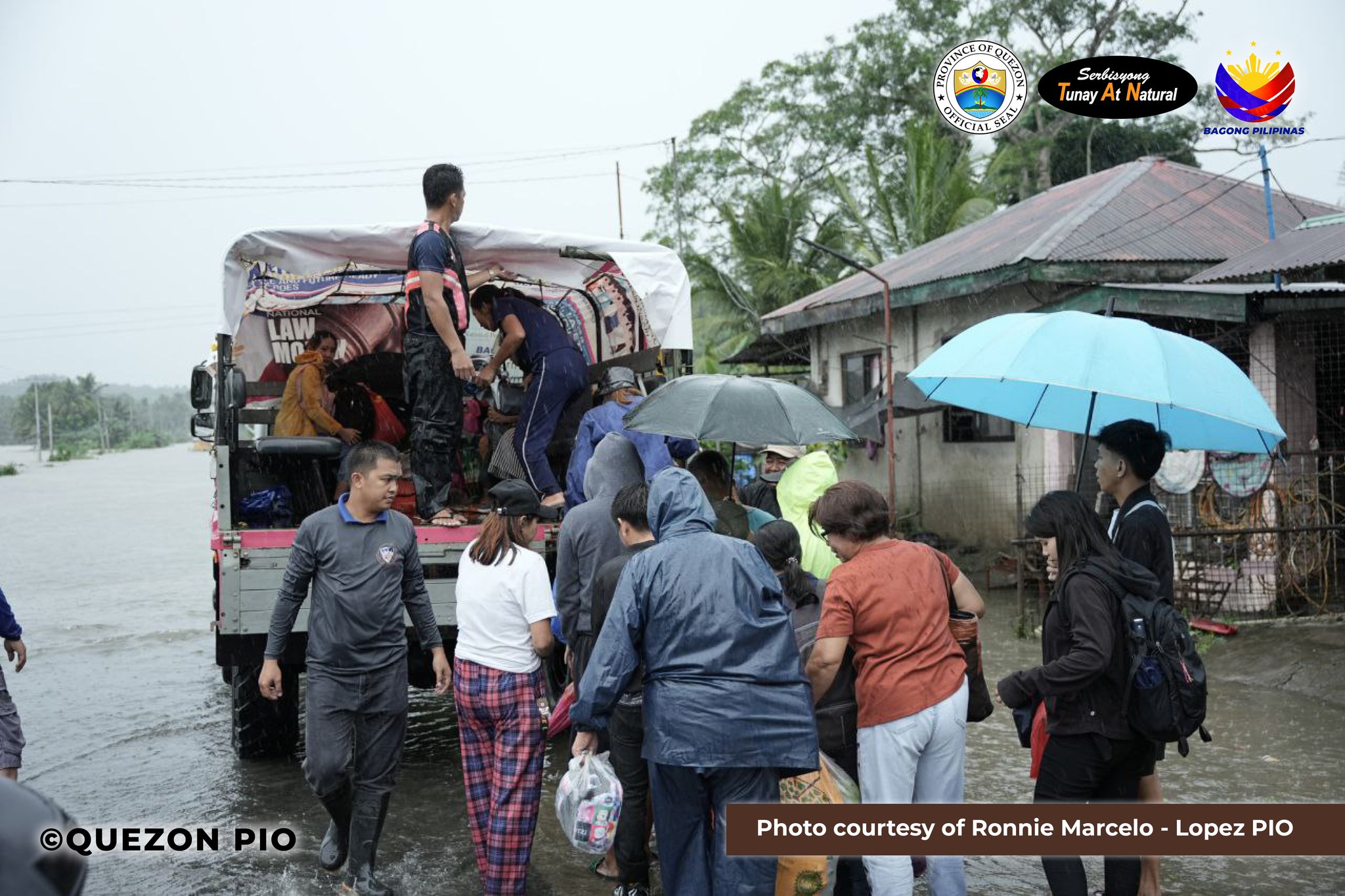 Food Assistance ang Provincial Government Sattelite Office Katuwang ang LGU Lopez at Tanggapan ni 4th District Congressman Atorni Mike Tan | October 24, 2024