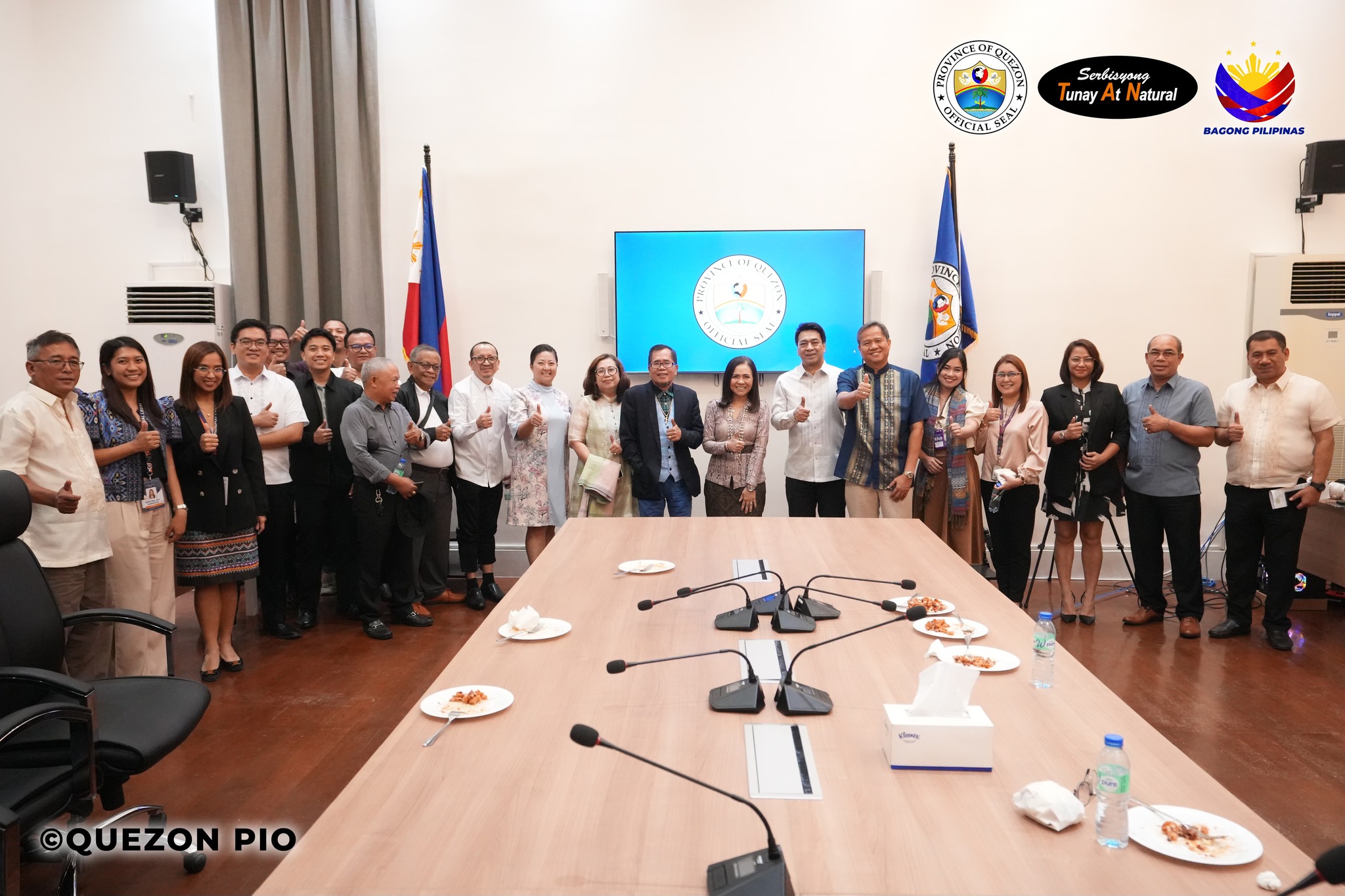 Nagtungo sa Pamahalaang Panlalawigan ang mga kawani mula sa Regional Trial Court (RTC) of Lucena upang magkortesiya kay Governor Doktora Helen Tan | February 3, 2025
